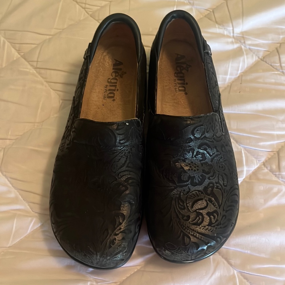 Algeria clogs
